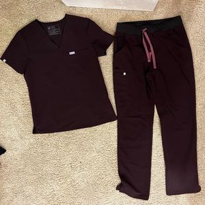 Figs scrubs set